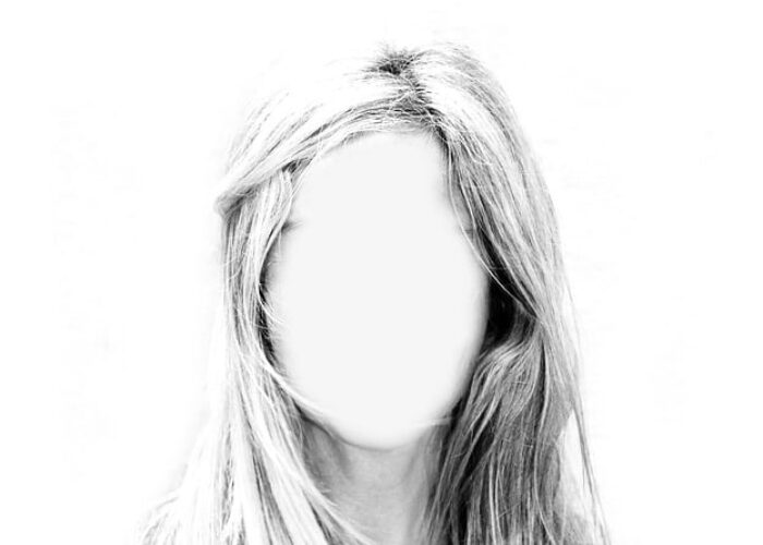 woman-g0be9046ee_640
